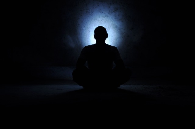 světlo při meditaci.jpg